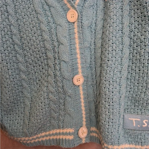 Taylor Swift 1989 Blue Cardigan Sweater Button Authentic - Picture 5 of 7